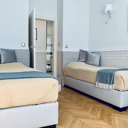 Villa Bagatelle - Luxury Apartment Ница Екстериор снимка