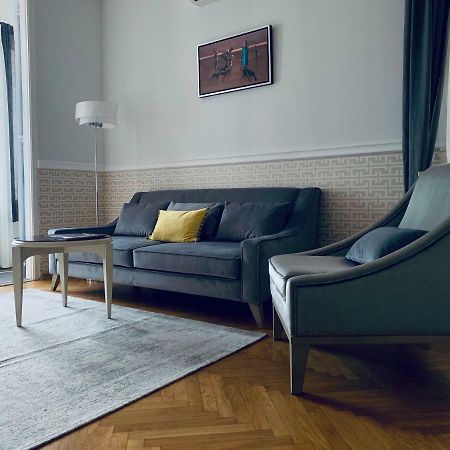 Villa Bagatelle - Luxury Apartment Ница Екстериор снимка