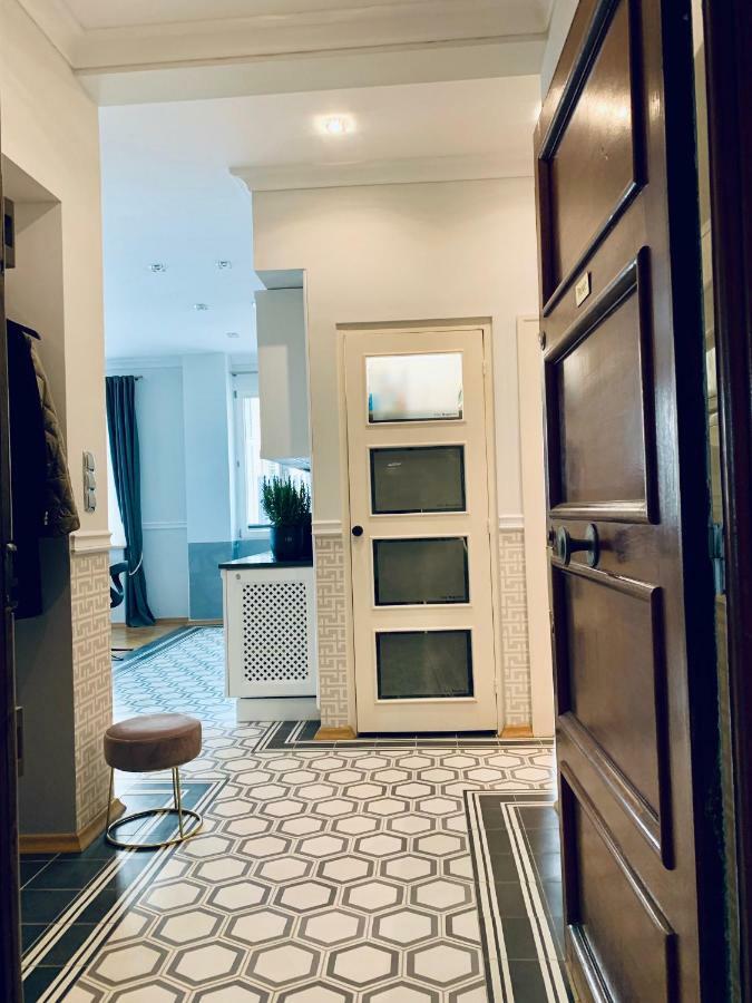 Villa Bagatelle - Luxury Apartment Ница Екстериор снимка
