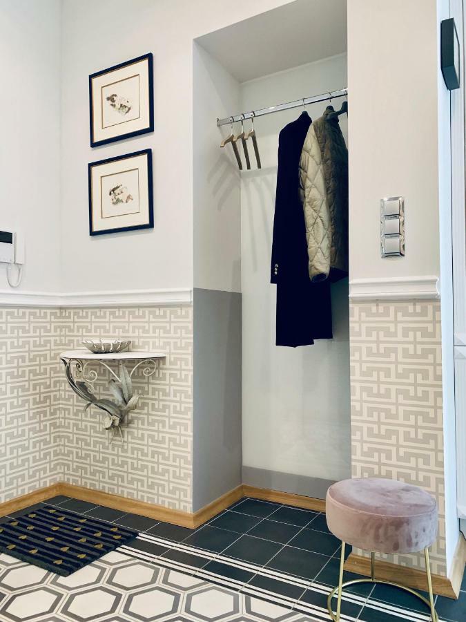 Villa Bagatelle - Luxury Apartment Ница Екстериор снимка