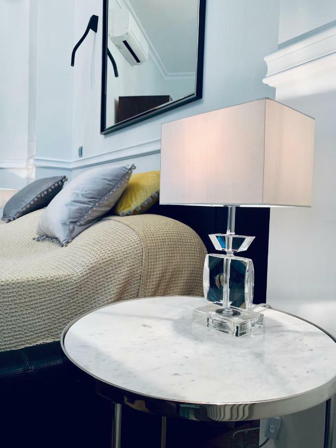 Villa Bagatelle - Luxury Apartment Ница Екстериор снимка